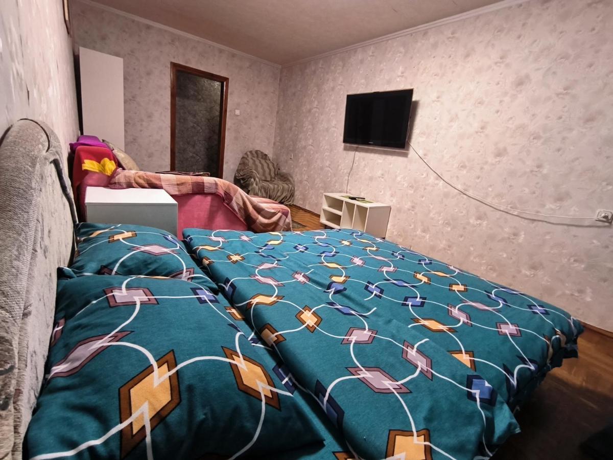 2-К Квартира Малиновського 12. Набережна Лівого Берега. Dnipro Esterno foto